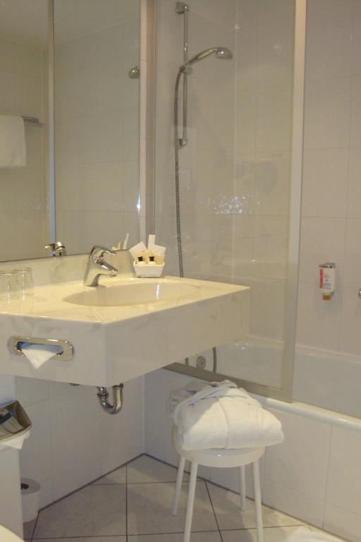 Hotel Toelzer Hof Bad Tolz Phòng bức ảnh